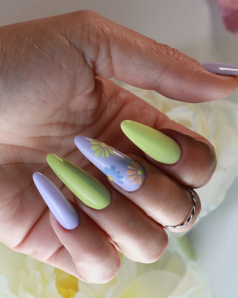 Exemplo de Nail art com o verniz gel Epic Sweet Shades